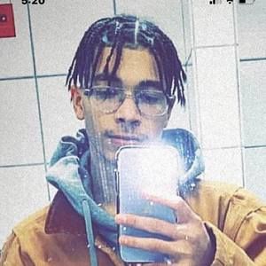 Meet your Posher, Elijah